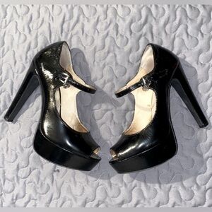 Michael Kors Black Patent Leather Peep
Toe Mary Jane Platforms 6.5 great cond